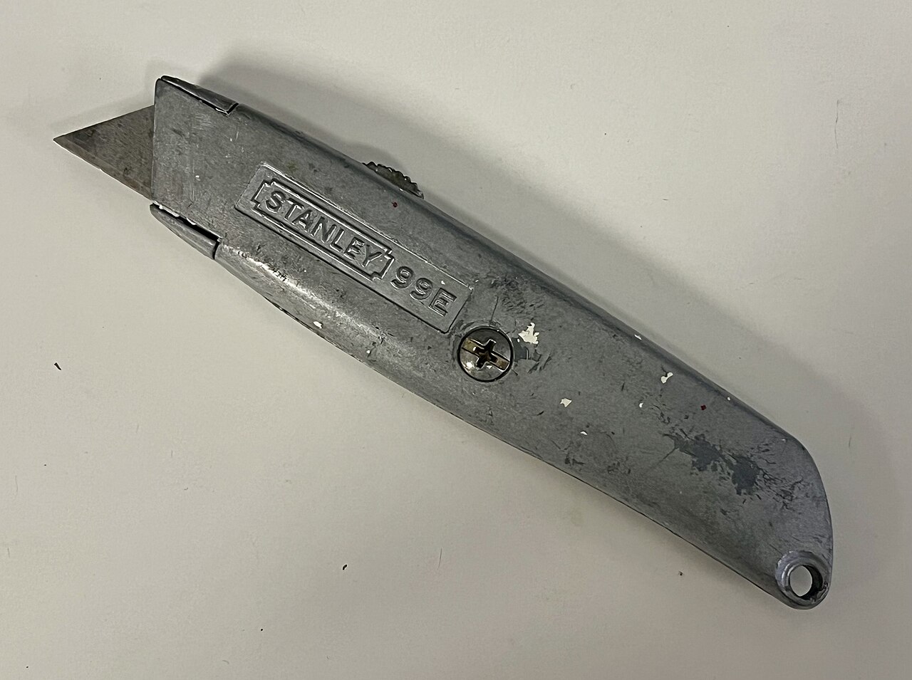 Estilete Stanley 99E de lâmina trapezoidal
