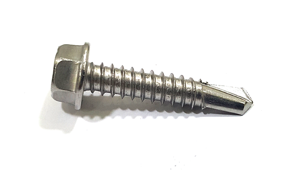 Parafuso autobrocante de cabeça sextavada, mostrando a ponta em formato de broca